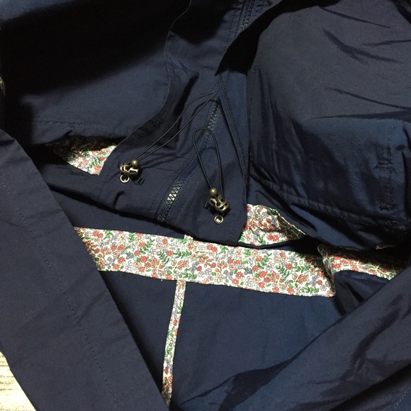 Lands End Windbreaker Jacket Women’s XL (18) Blue Full Zip Snap Removable Hood - Picture 9 of 11